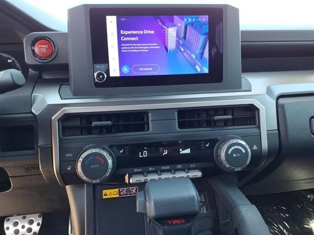 Certified Used 2025 CUTTING EDGE Toyota  image 35