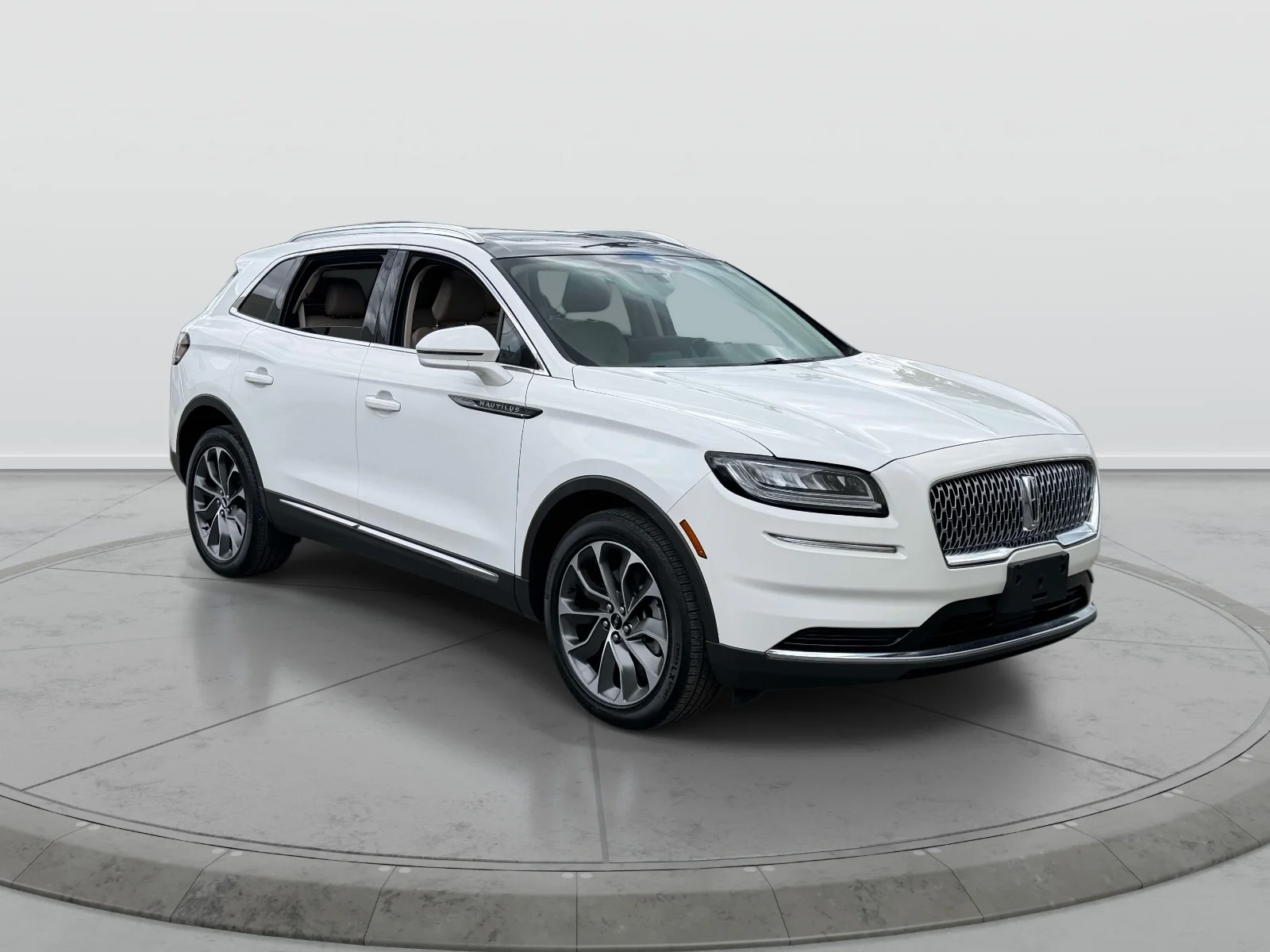 2022 Lincoln Nautilus Reserve AWD's photo