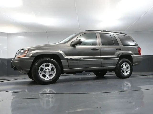 Used 1999 Gray Jeep Laredo image 45