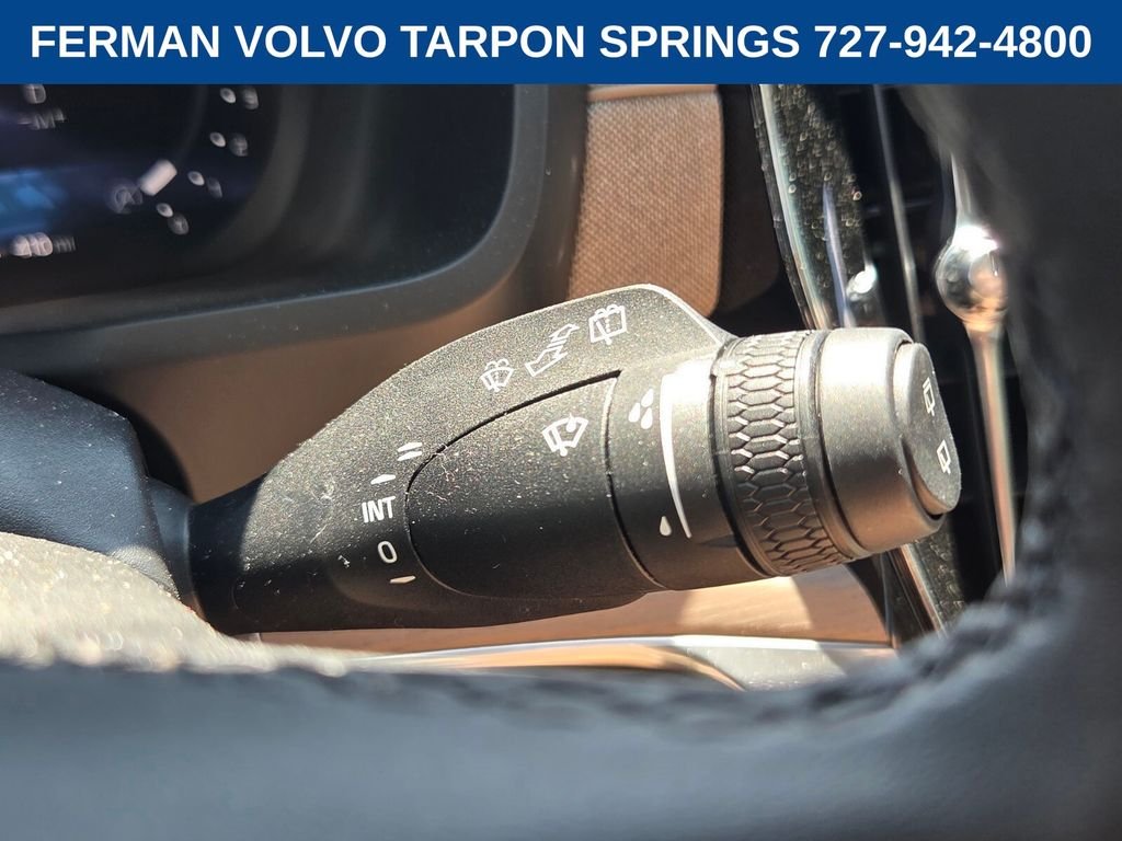 New 2026 Vapour Grey Volvo Plus image 32