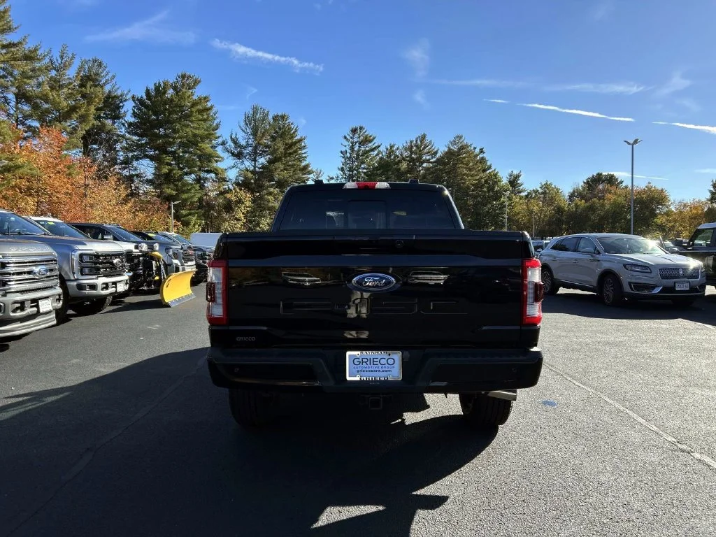 Used 2023 Black Metallic Ford Lariat image 4