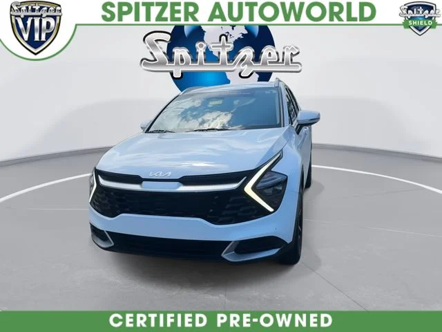Used 2023 White Kia EX image 3