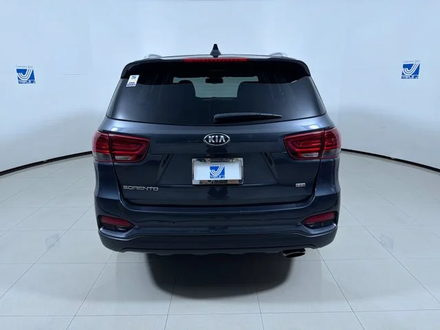 Used 2019 Platinum Graphite Kia LX image 17
