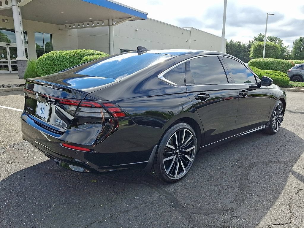 Certified Used 2023 Crystal Black Pearl Honda HYBRID TRG image 40