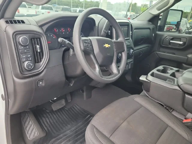 Used 2024 White Chevrolet Custom image 20