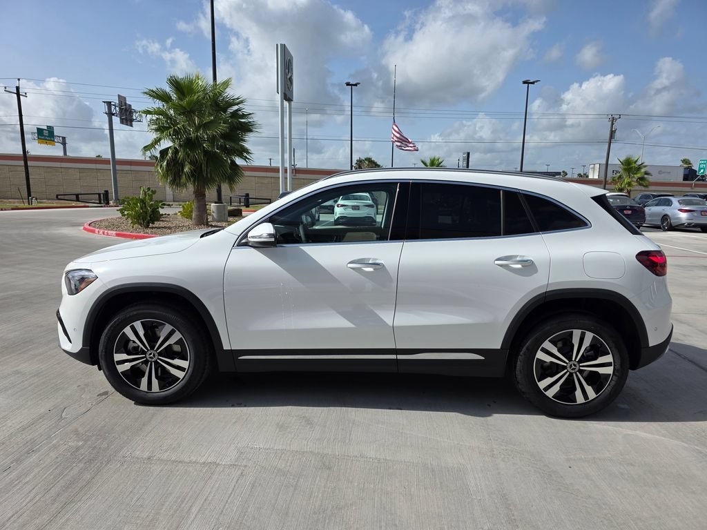 New 2026 Polar White Mercedes-Benz GLA 250 image 34