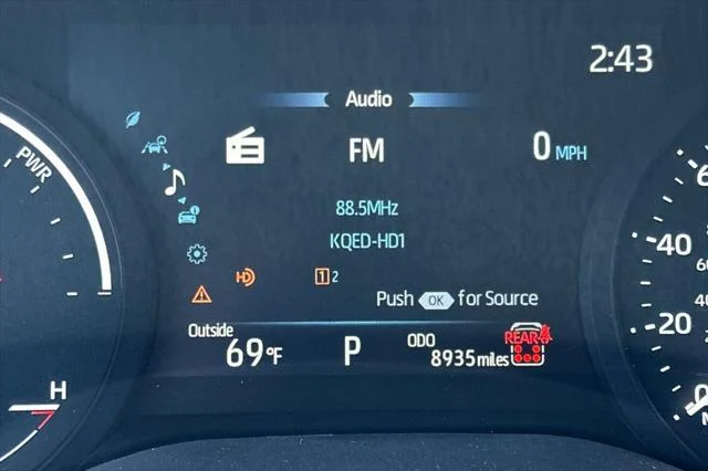 Certified Used 2025 RUBY FLARE PEARL* Toyota  image 26