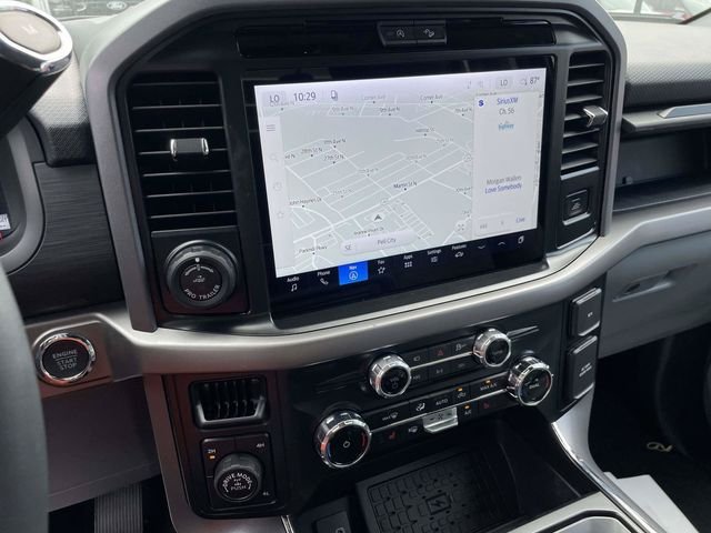New 2026 Carbonized Gray Metallic Ford XLT image 5