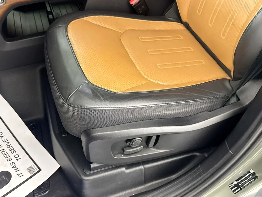 Used 2024 Green Land Rover X image 20