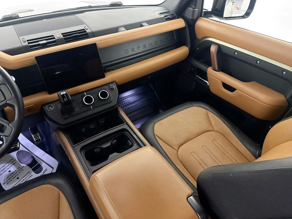 Used 2024 Green Land Rover X image 24