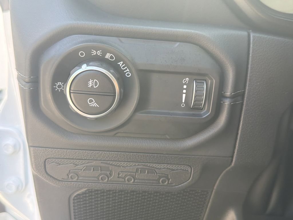New 2026 White Jeep Sahara image 24