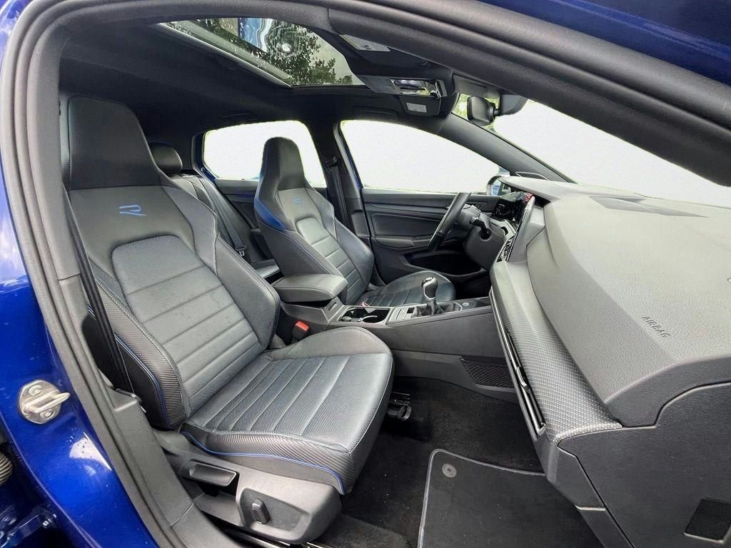 Used 2022 Blue Volkswagen 2.0T image 12