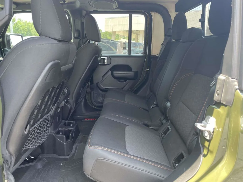 Used 2022 Green Jeep Mojave image 19