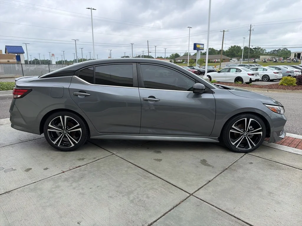 Used 2021 Gray Nissan SR image 7