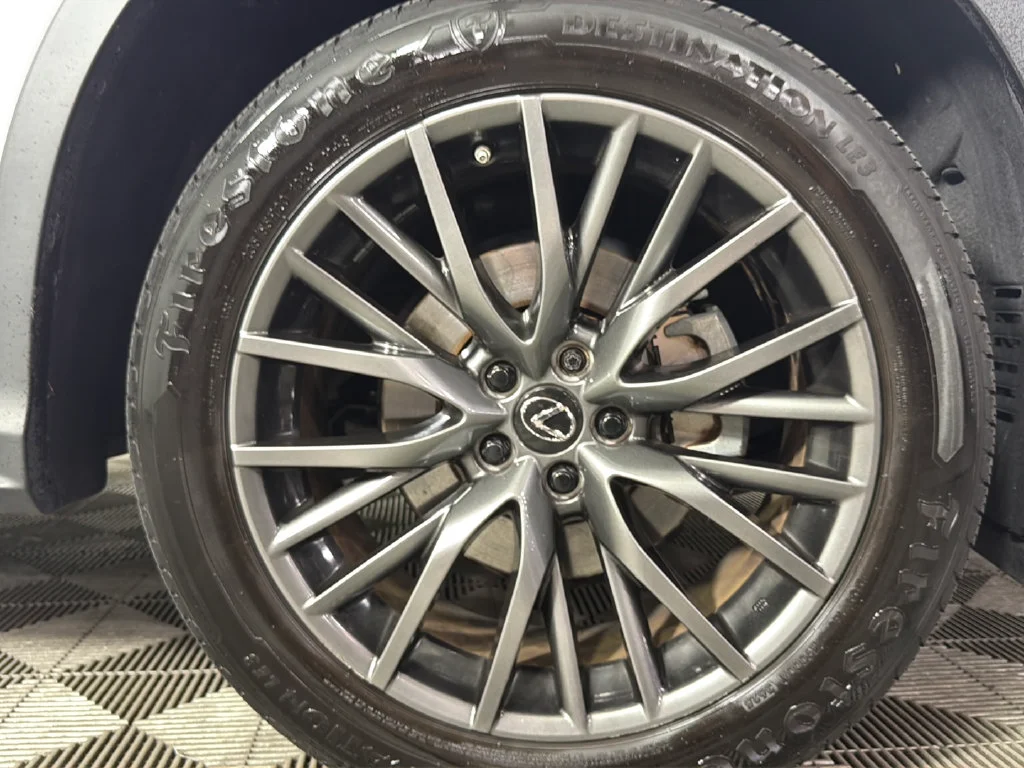 Used 2022 White Lexus F SPORT Handling image 37
