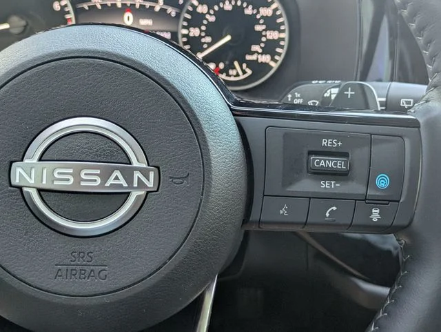 Used 2023 Black Nissan SL image 30