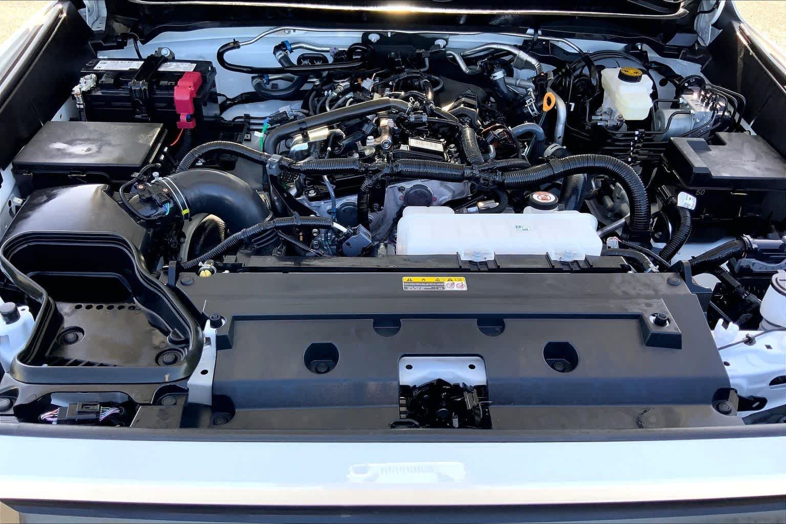 Used 2026 Ice Cap Toyota SR5 image 31