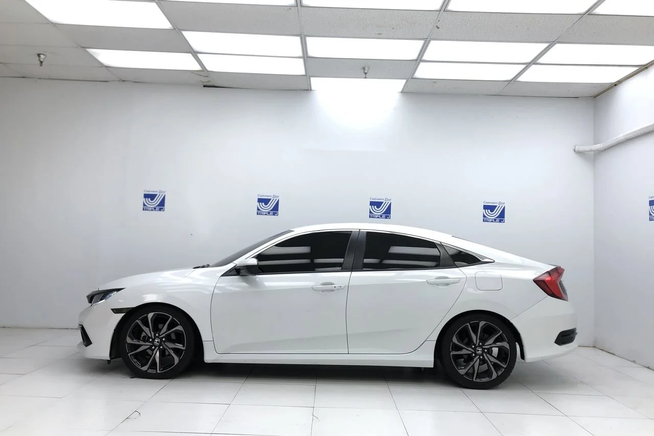 Used 2020 Platinum White Pearl Honda Sport image 5
