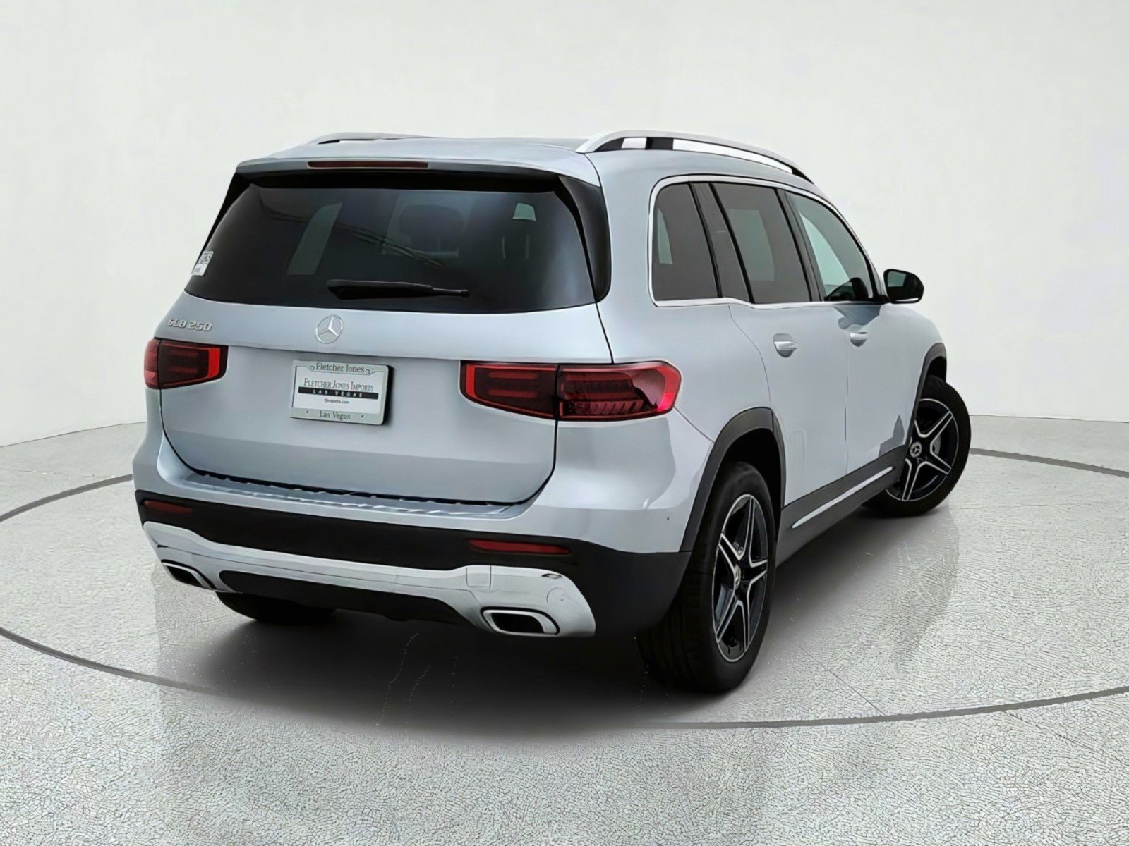 New 2026 Cirrus Silver Metallic Mercedes-Benz GLB 250 SUV image 37