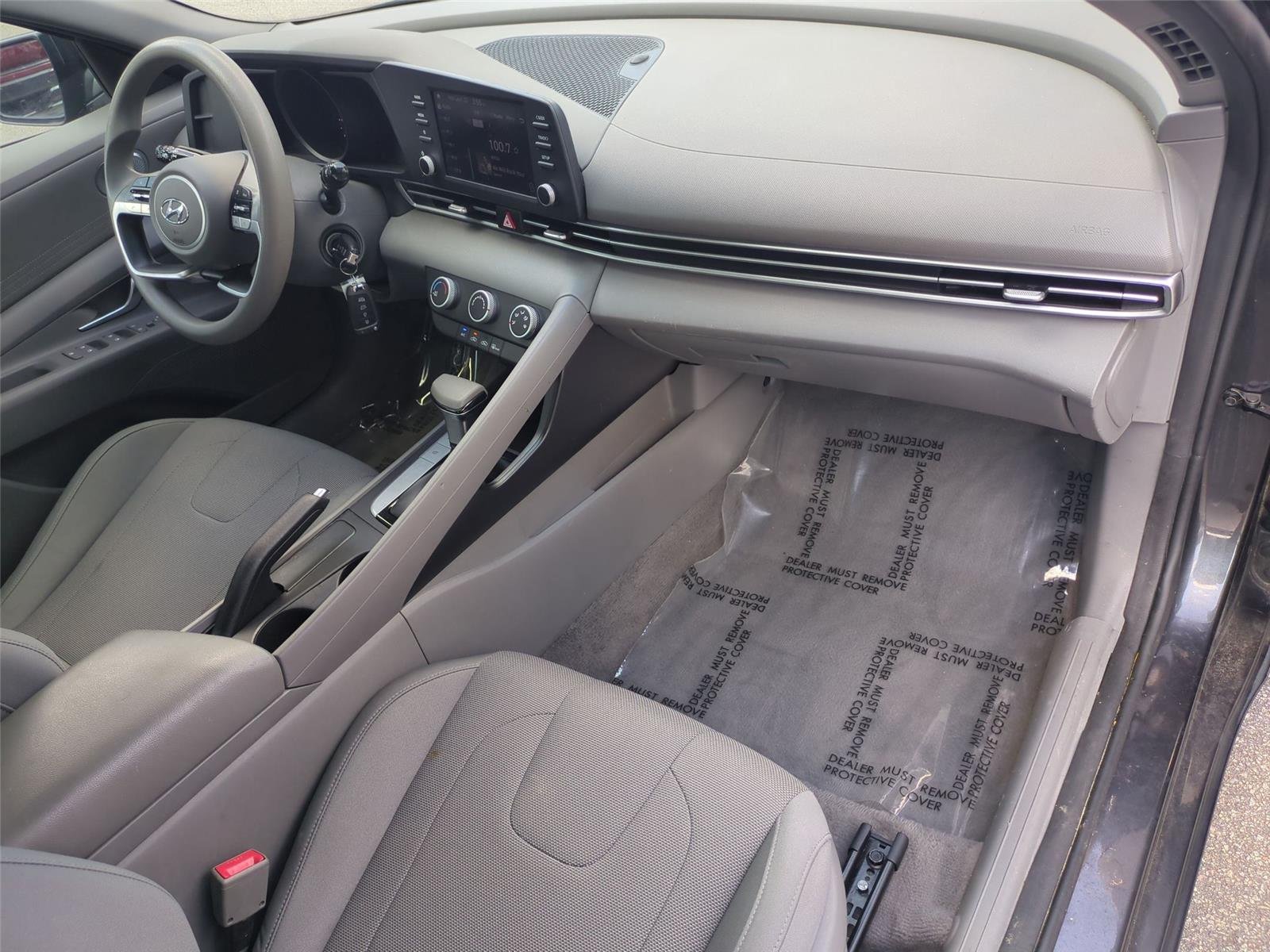 Used 2021 Fluid Metal Hyundai SE image 35