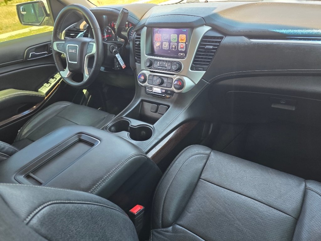 Used 2017 Summit White GMC SLE image 27