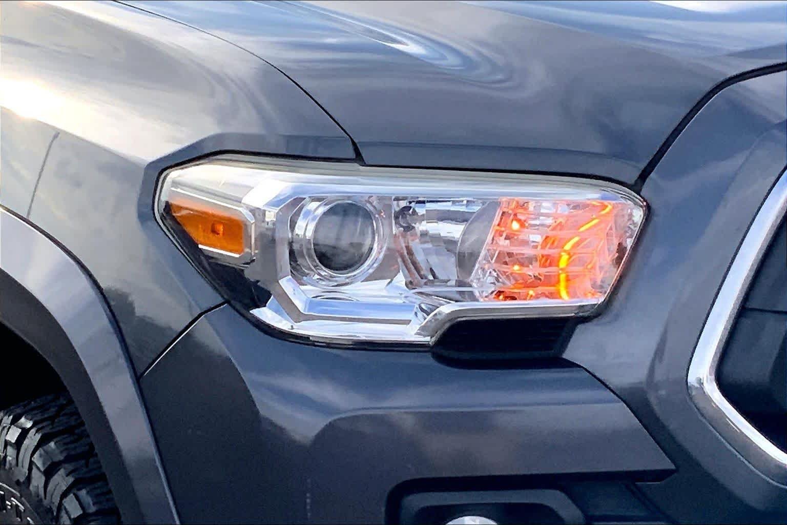 Used 2021 Magnetic Gray Metallic Toyota SR5 image 28