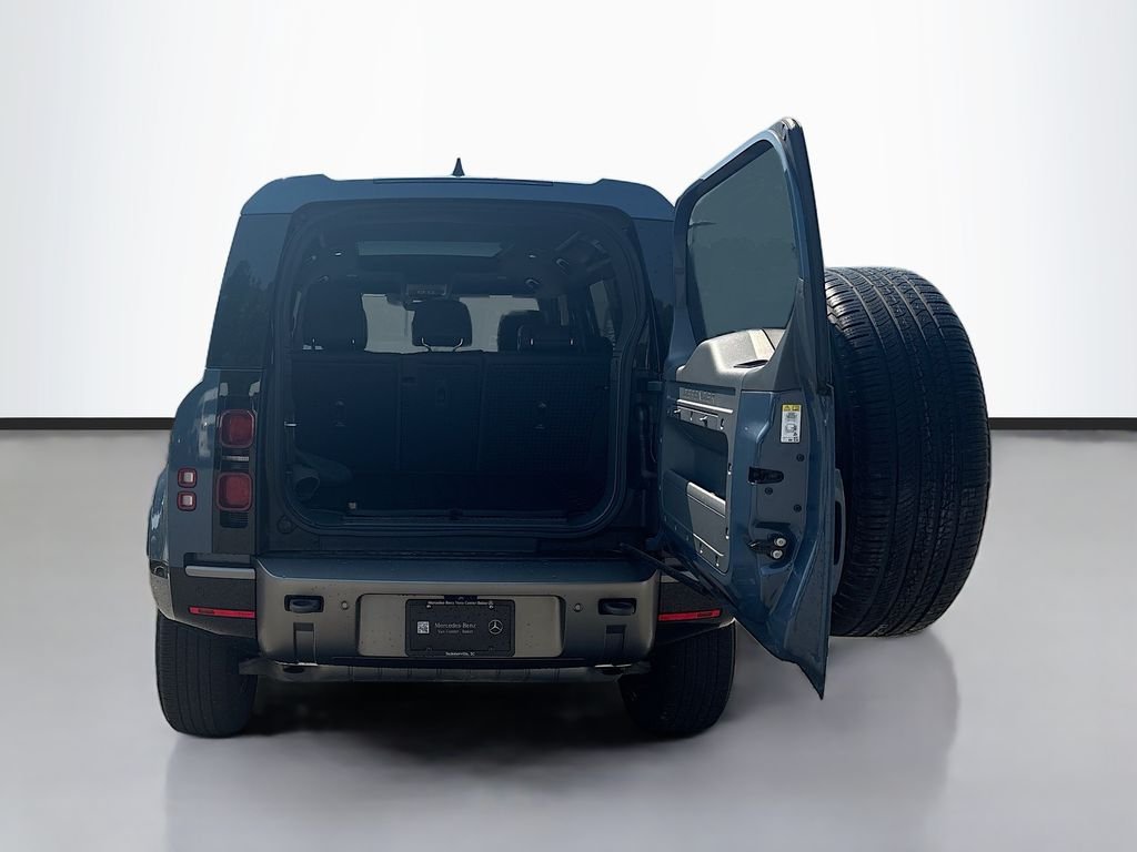 2022 Land Rover Defender X-Dynamic SE - Photo 9