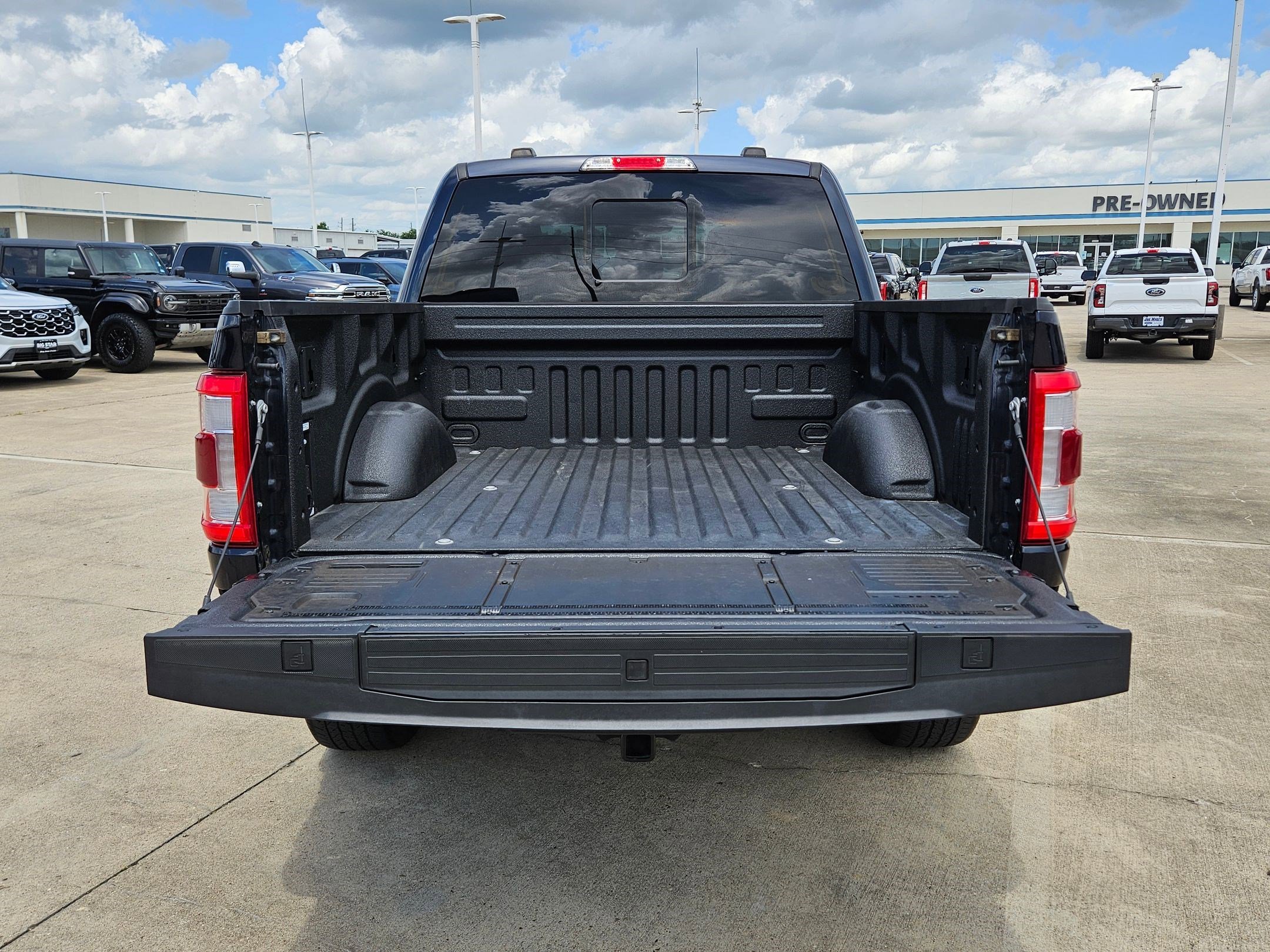 Used 2023 Blue Ford Platinum image 28