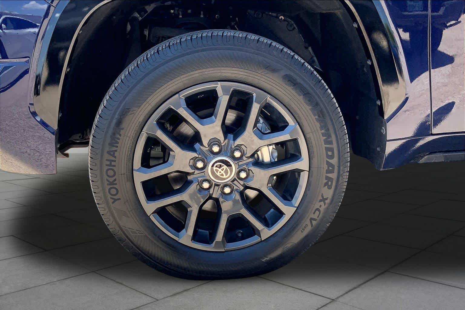 Used 2022 Blueprint Toyota Platinum image 11