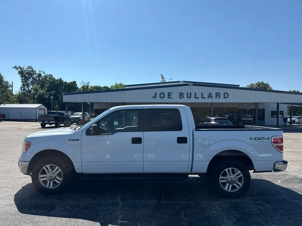 Used 2012 White Ford XLT image 18