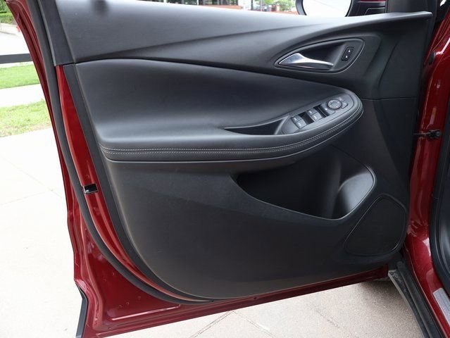 Certified Used 2023 Cinnabar Metallic Buick Select image 38