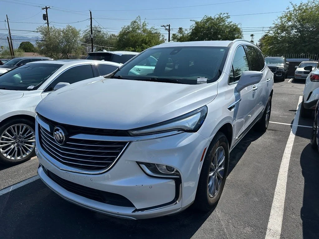 Used 2023 White Buick Essence image 9