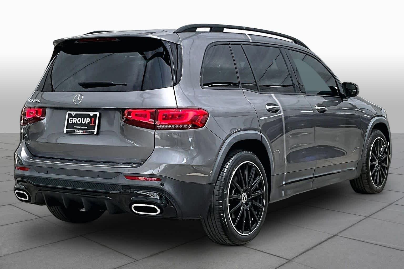New 2023 Mountain Grey Metallic Mercedes-Benz GLB 250 image 13