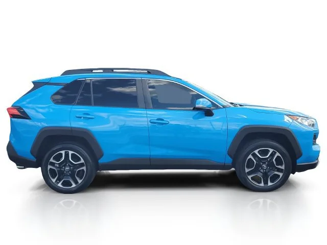 Used 2019 Blue Flame Toyota Adventure image 8