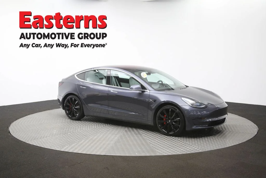 Used 2018 Gray Tesla Long Range image 43