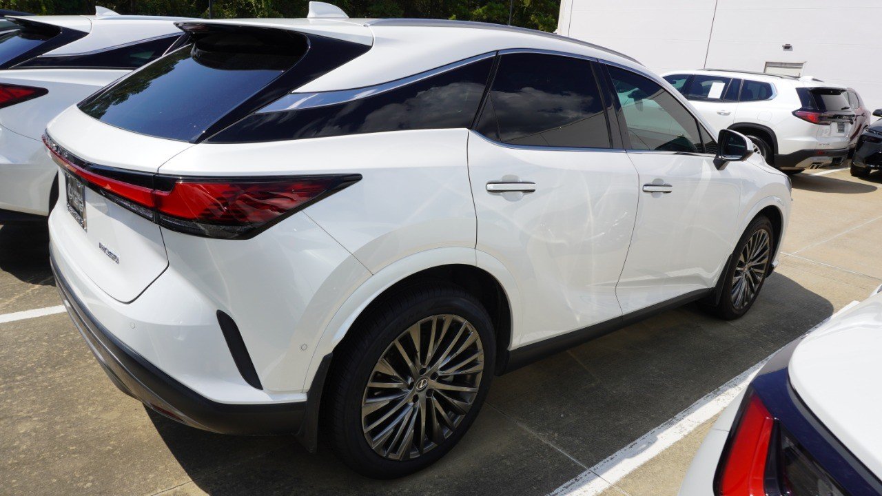 Certified Used 2024 White Lexus RX 350 Luxury image 4