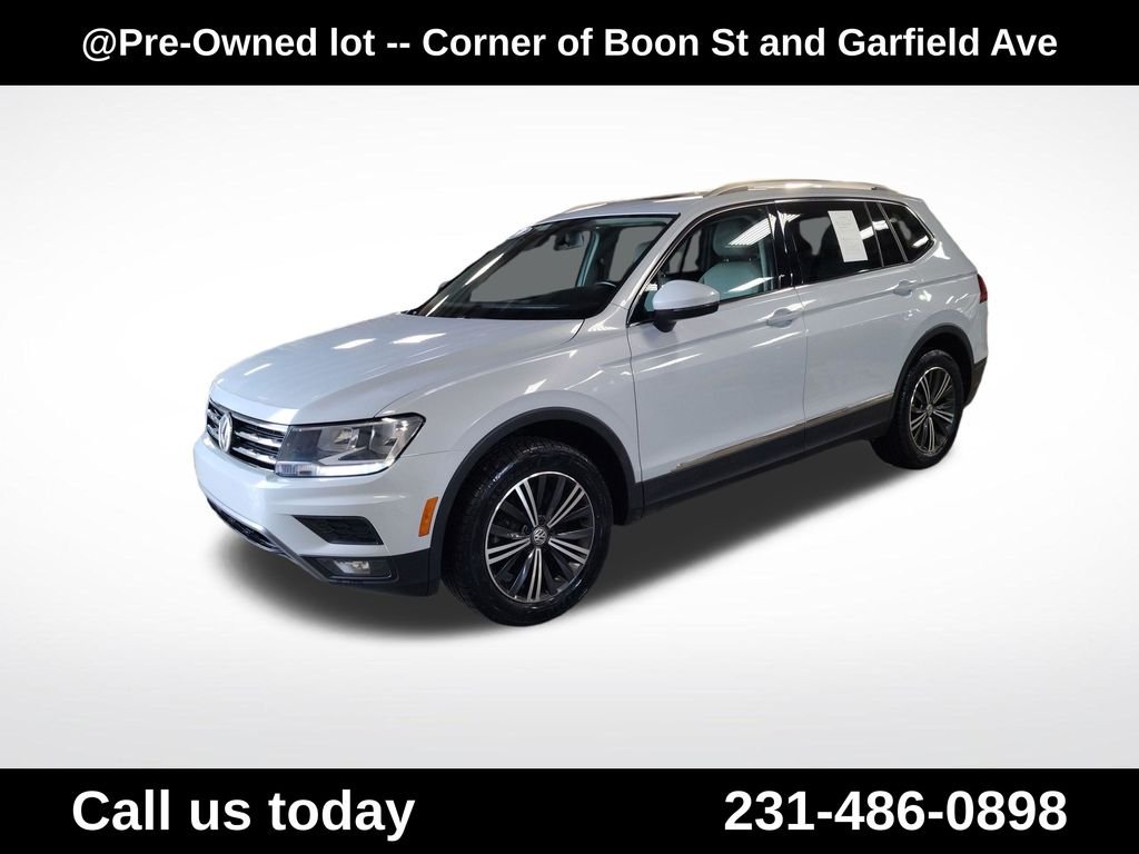 Used 2018  Volkswagen 2.0T SEL image 1