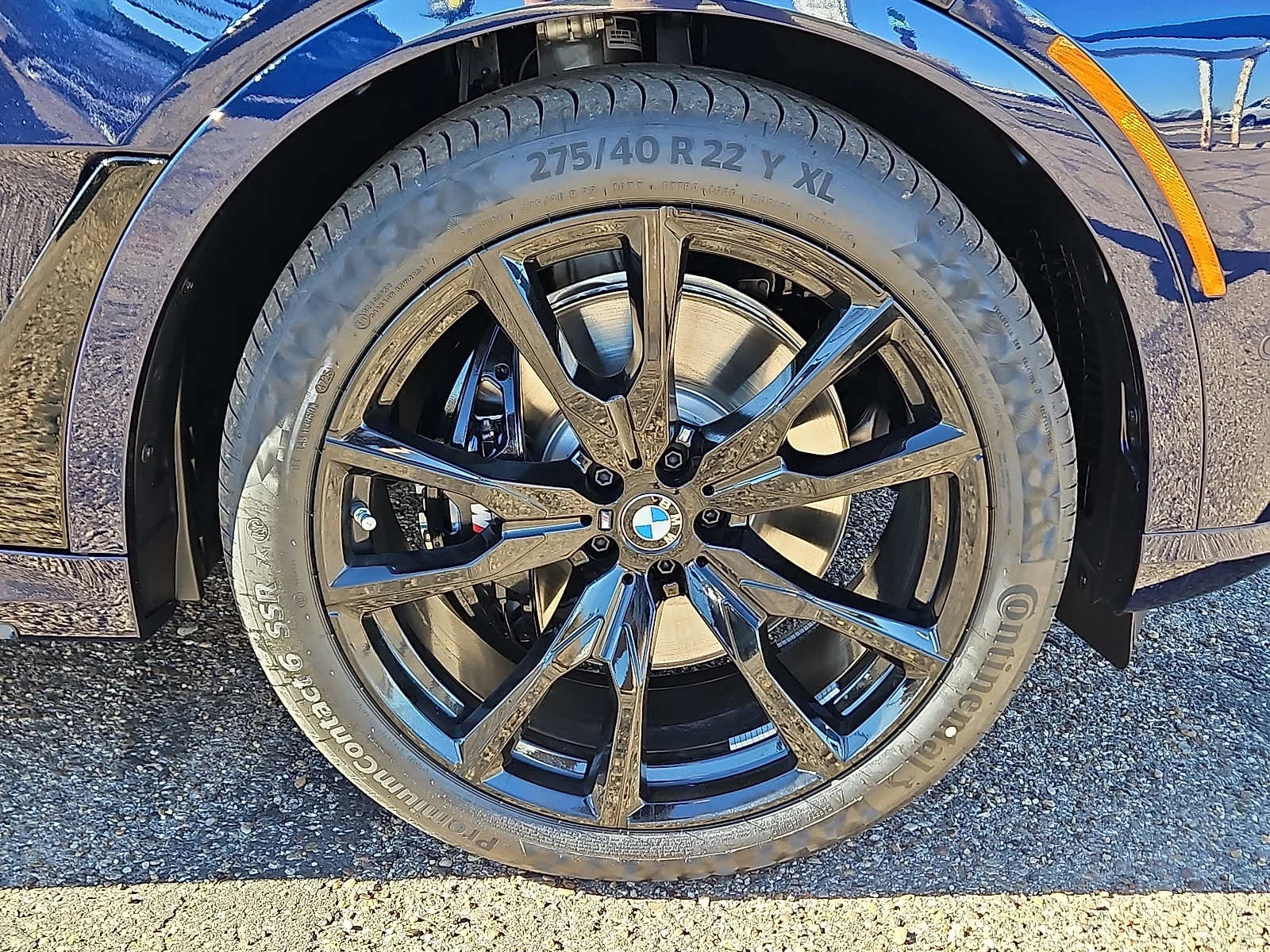 New 2026 Tanzanite Blue BMW M60i All-Wheel Drive Sports Activity Vehicle image 5