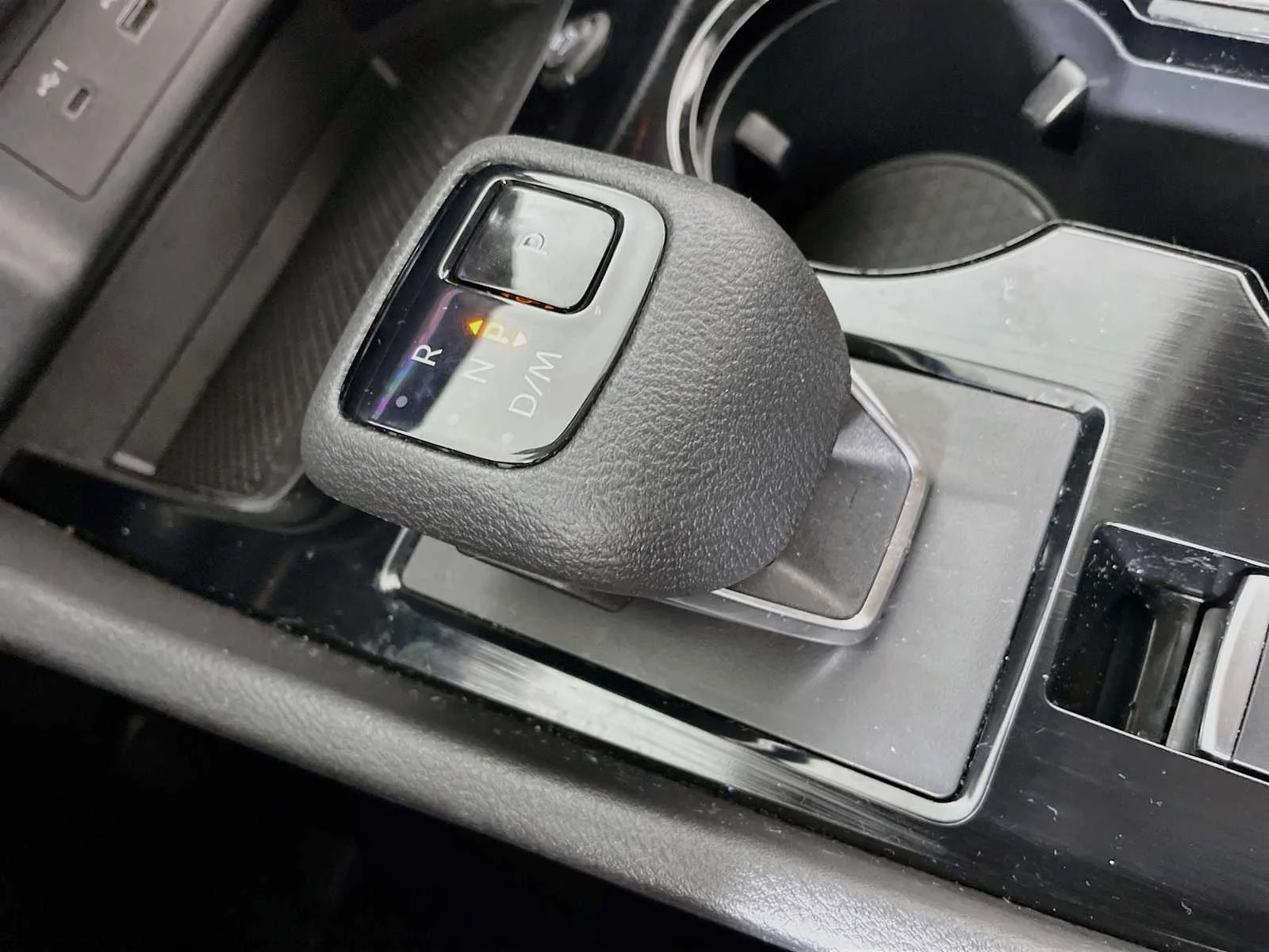 Certified Used 2023 Pearl White Tricoat Nissan SV image 14