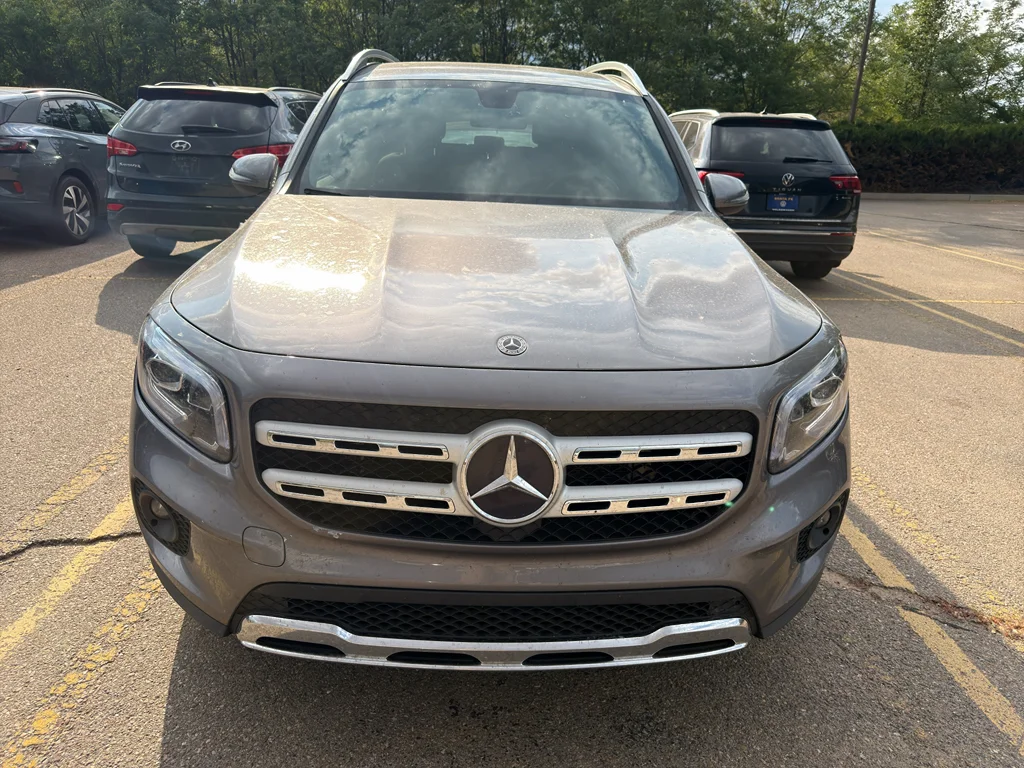 Used 2022 Mountain Grey Metallic Mercedes-Benz 250 4MATIC® image 10