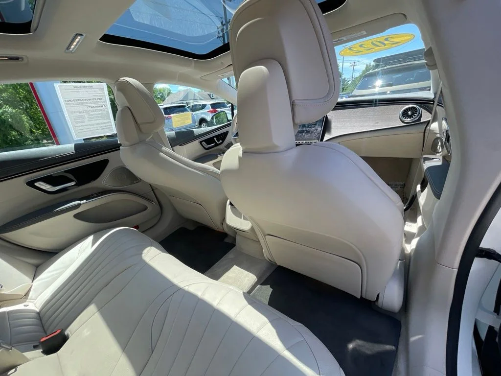 Used 2022 White Mercedes-Benz 450 image 20