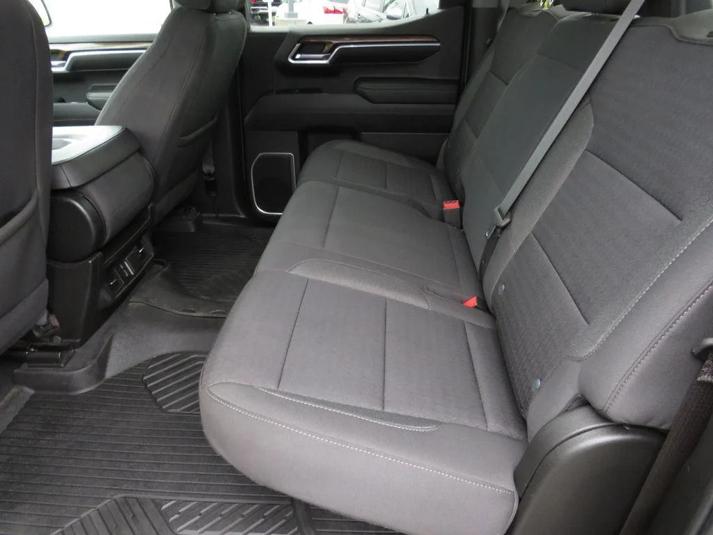 Used 2022 Blue Metallic Chevrolet LT image 22