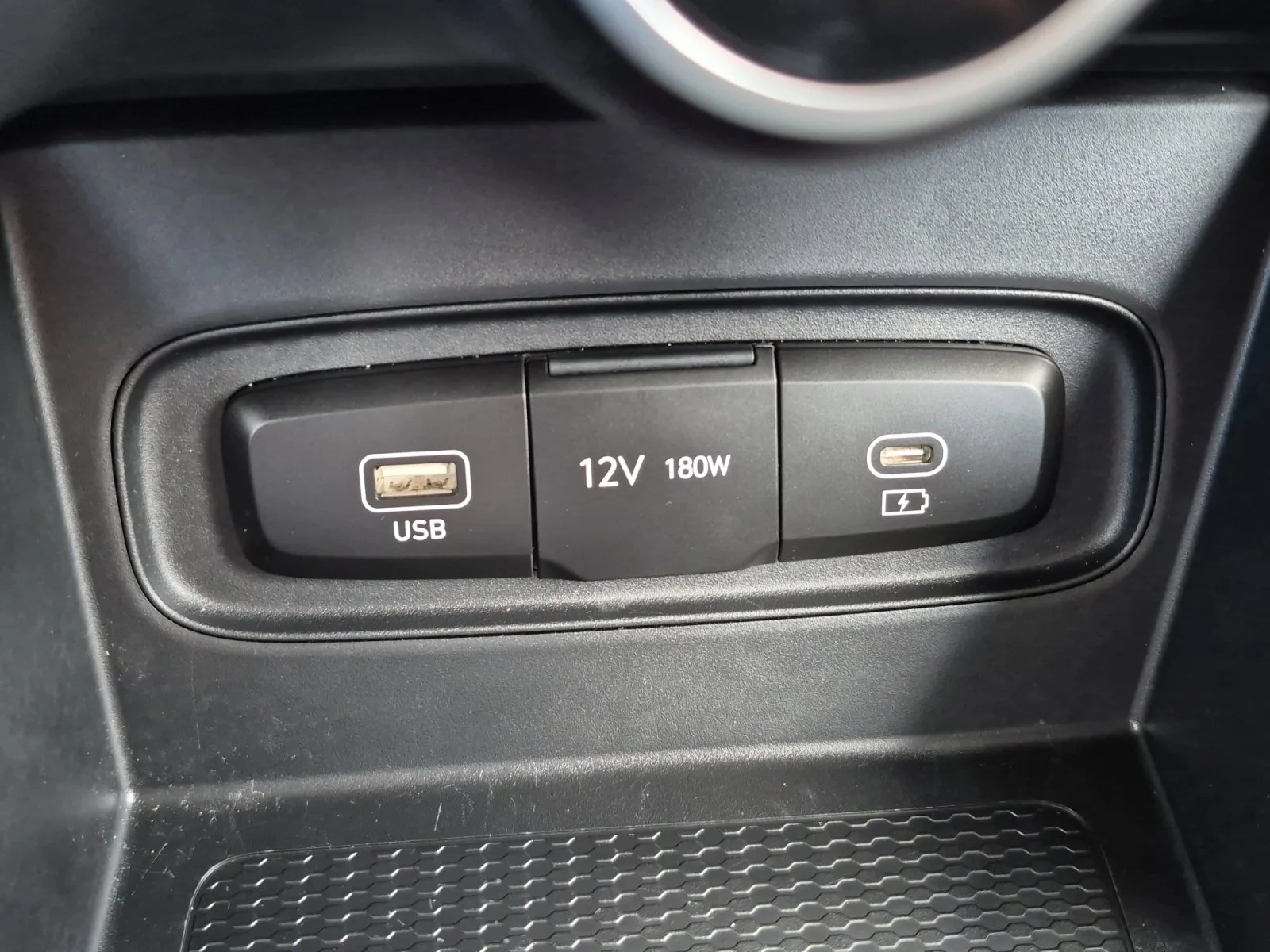 Used 2025 Intense Blue Hyundai SE image 19