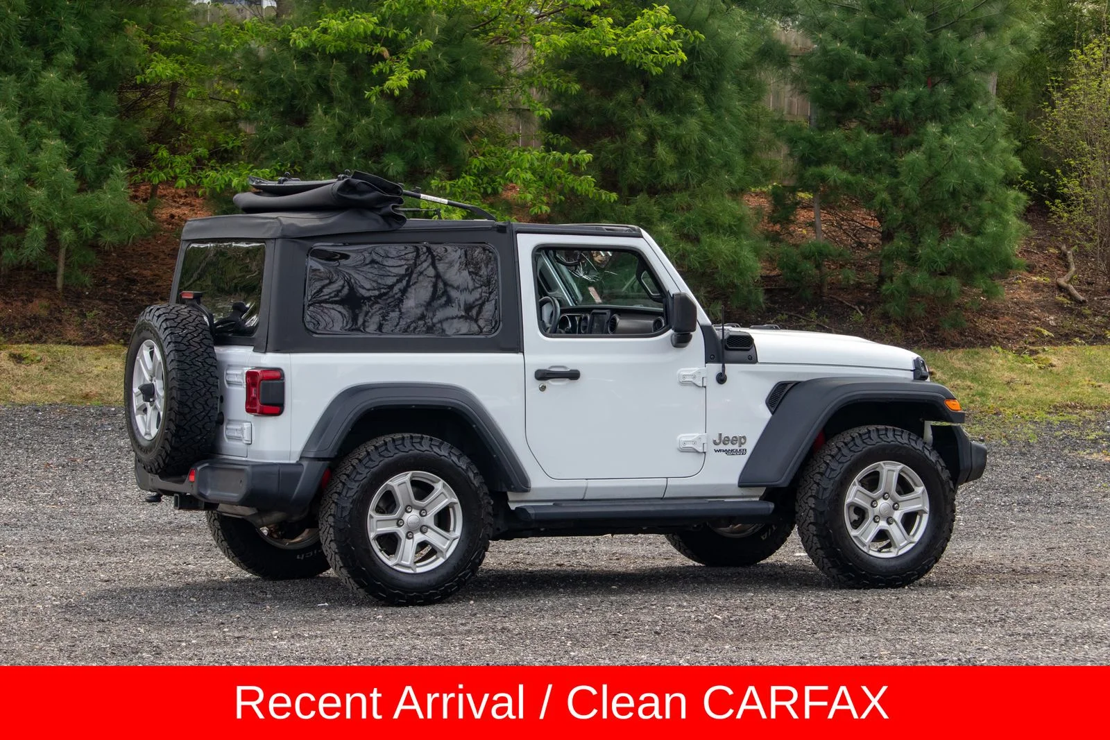Used 2019 White Jeep Sport S image 9
