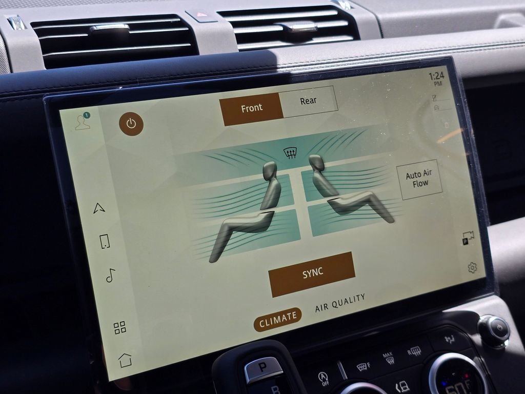 New 2026 Fuji White LAND ROVER X-Dynamic SE image 25