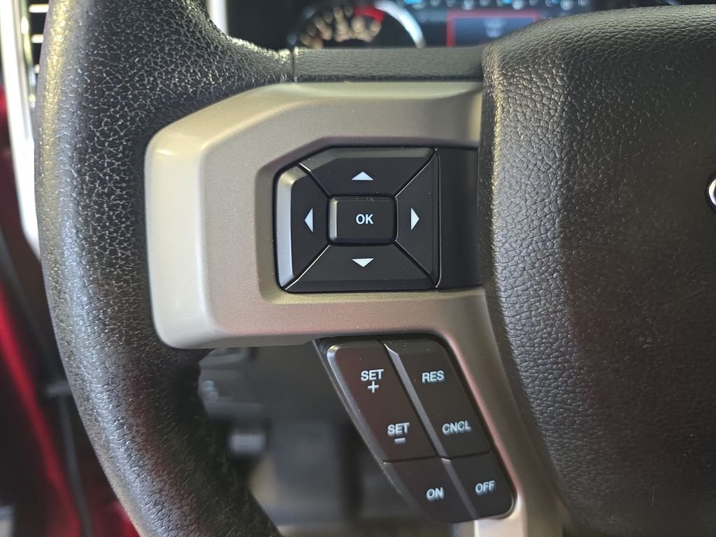 Used 2015 Red Ford Lariat image 19