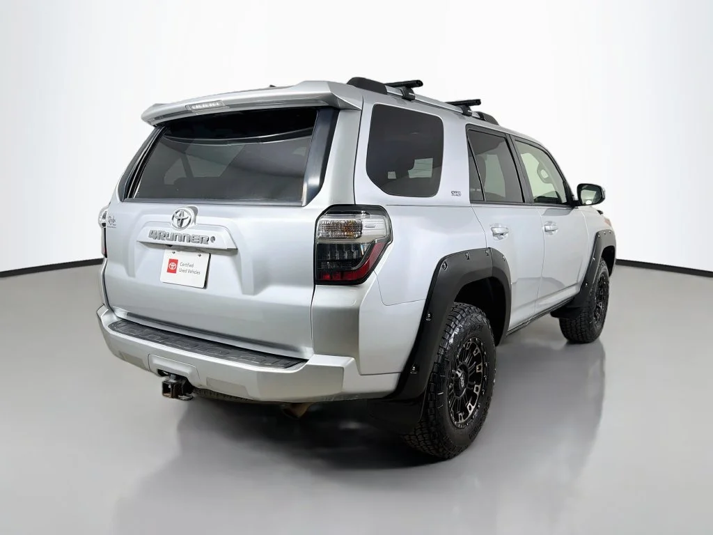 Certified Used 2019 Silver Toyota SR5 image 6