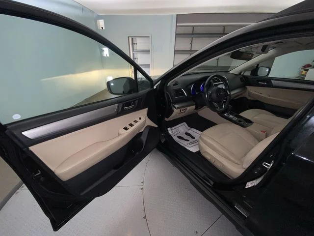 Used 2019 Black Subaru 2.5i Premium image 11