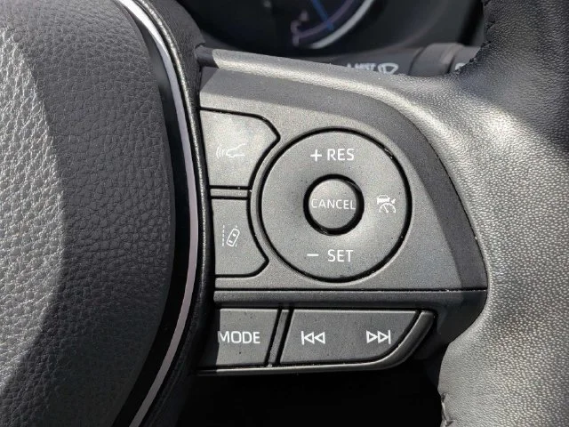 Used 2021 Blue Print/midn Toyota Hybrid XSE image 27