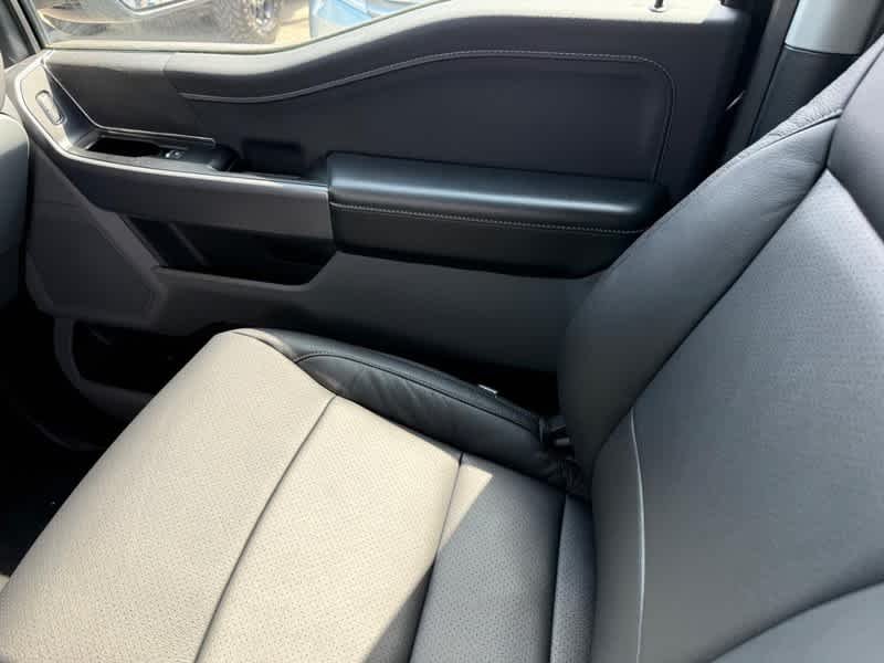 2025 Ford F-150 XLT - Photo 19